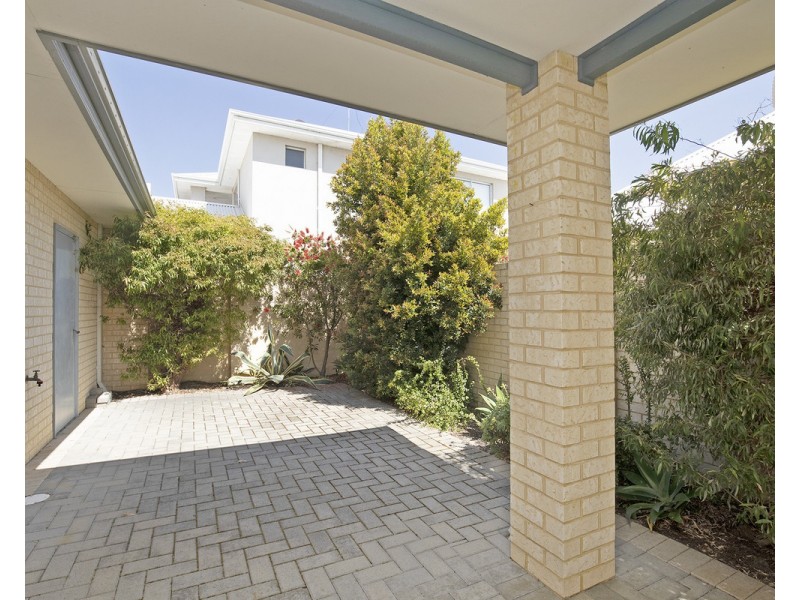 24 Carnarvon Way, Erskine WA 6210