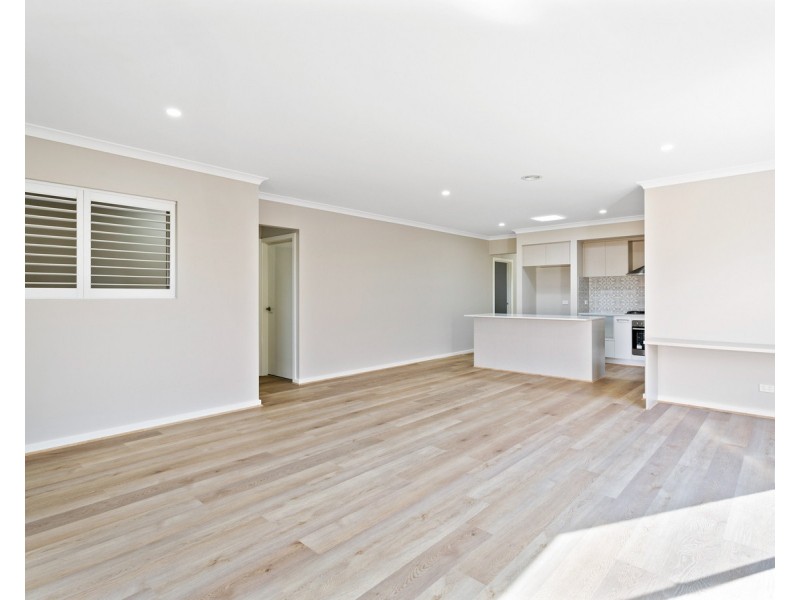 27 Grevillea Drive, Mount Duneed VIC 3216