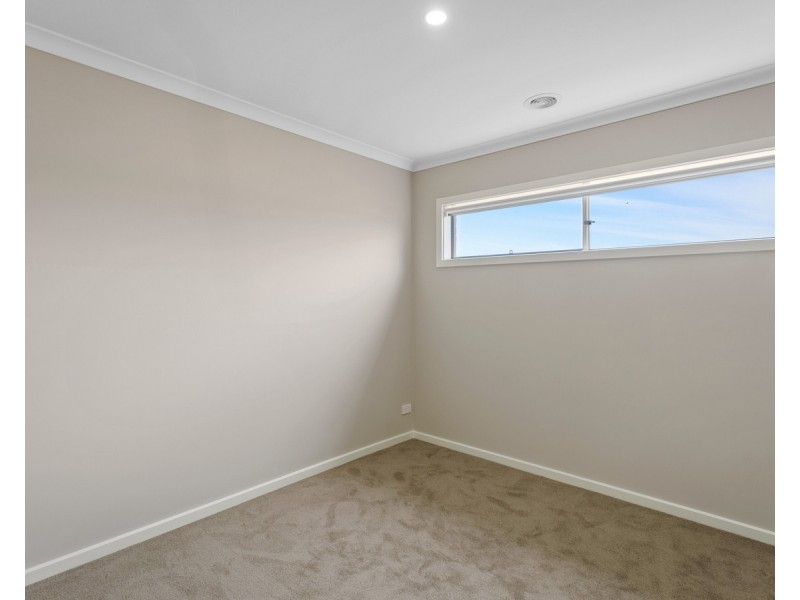 27 Grevillea Drive, Mount Duneed VIC 3216