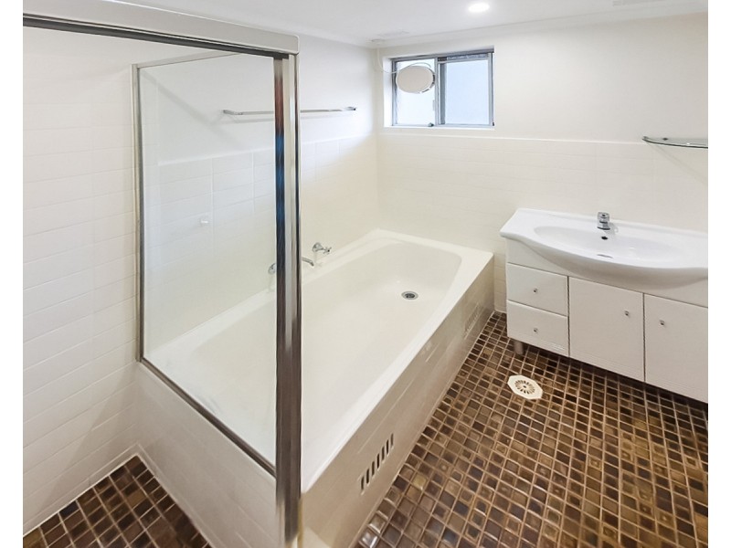 2/2-4 Meriton Street, Gladesville NSW 2111