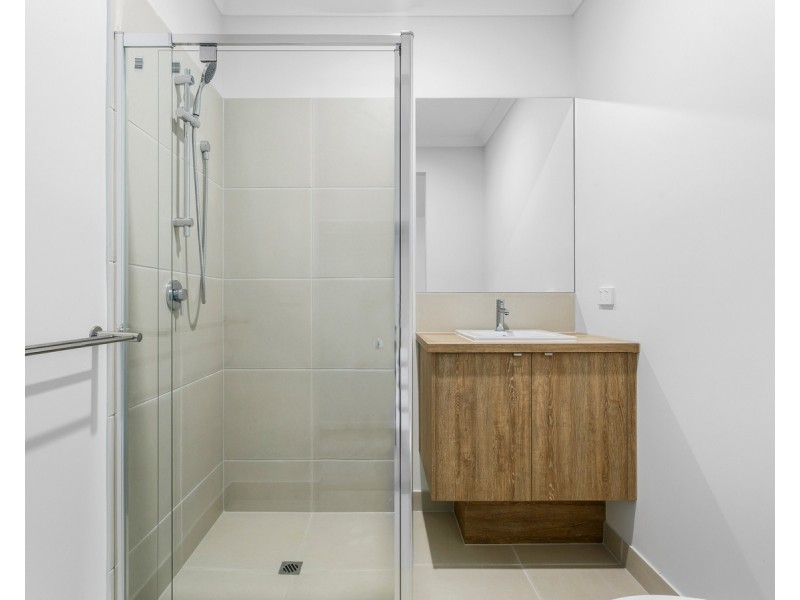 34 Viola Avenue, Rockbank VIC 3335