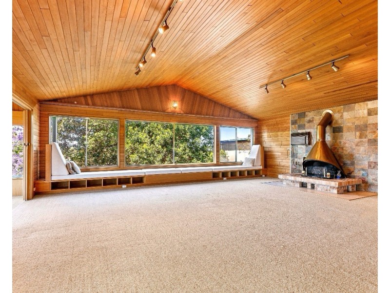 16 Planthurst Road, Carlton NSW 2218