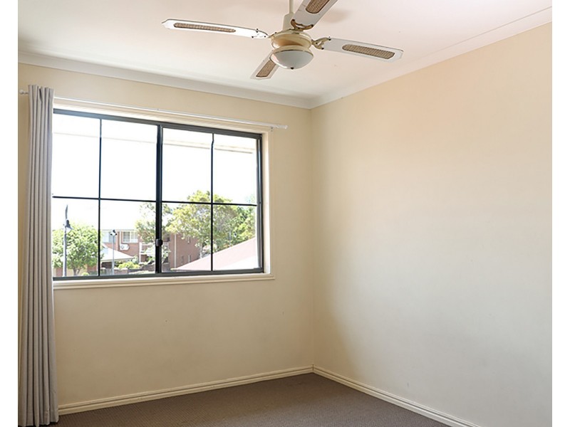 26/18 Tallebudgera Creek Road, Burleigh Heads QLD 4220