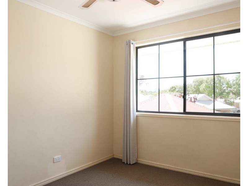 26/18 Tallebudgera Creek Road, Burleigh Heads QLD 4220