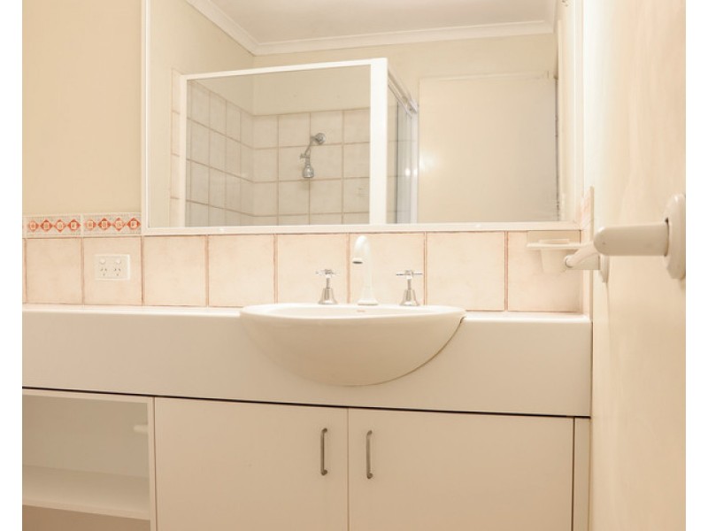 26/18 Tallebudgera Creek Road, Burleigh Heads QLD 4220