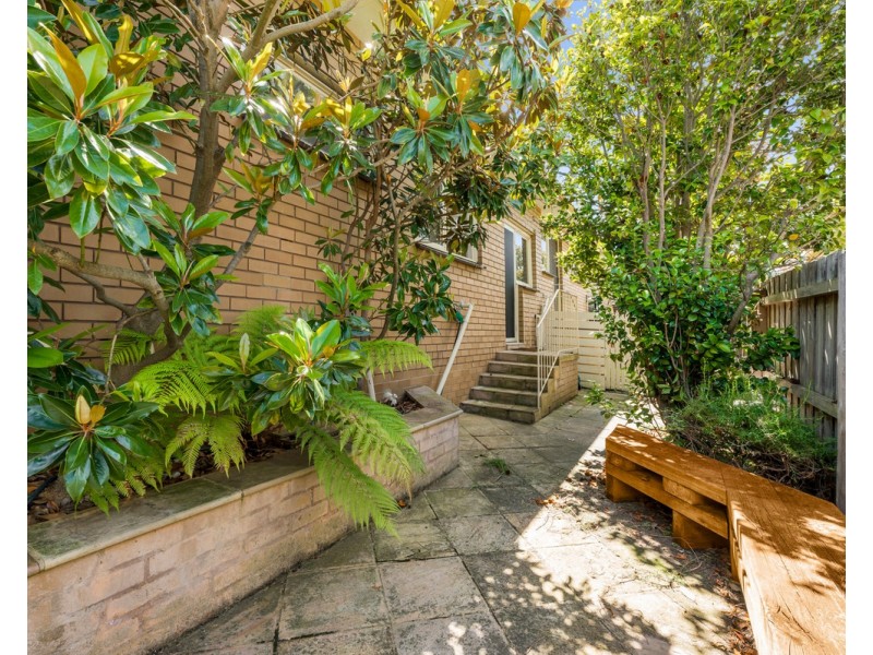 2/9 Silverdale Road, Eaglemont VIC 3084