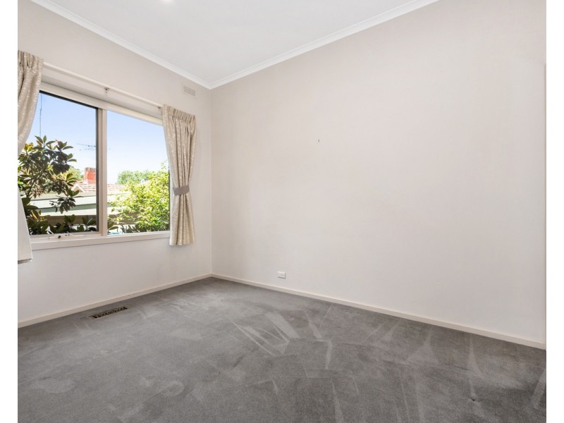 2/9 Silverdale Road, Eaglemont VIC 3084