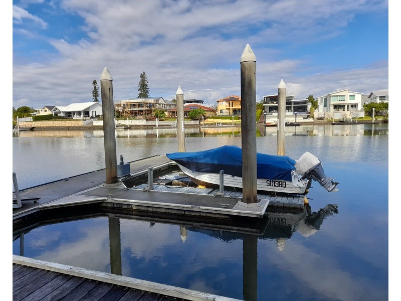 11/7 Campbell Street, Bundall QLD 4217