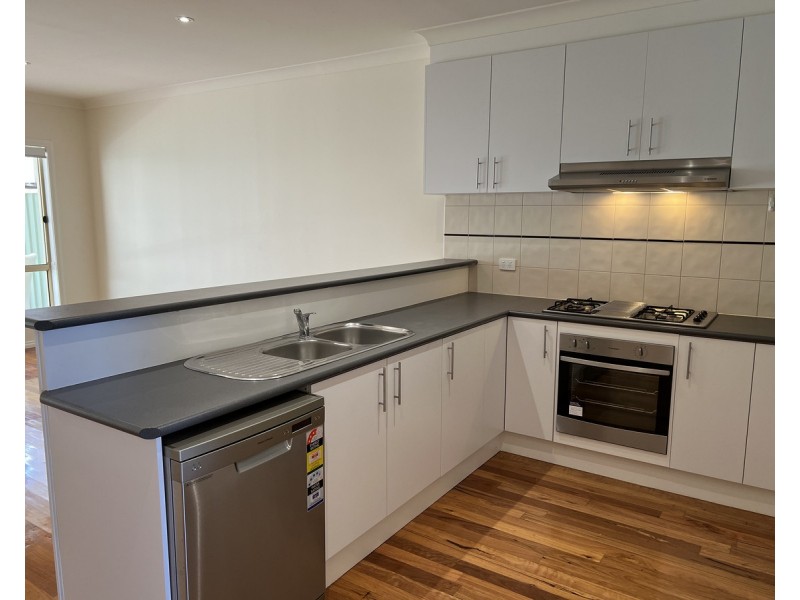 39 Hyde Park Terrace Street, Point Cook VIC 3030