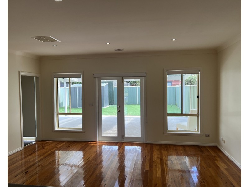 39 Hyde Park Terrace Street, Point Cook VIC 3030