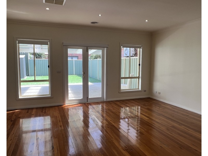 39 Hyde Park Terrace Street, Point Cook VIC 3030