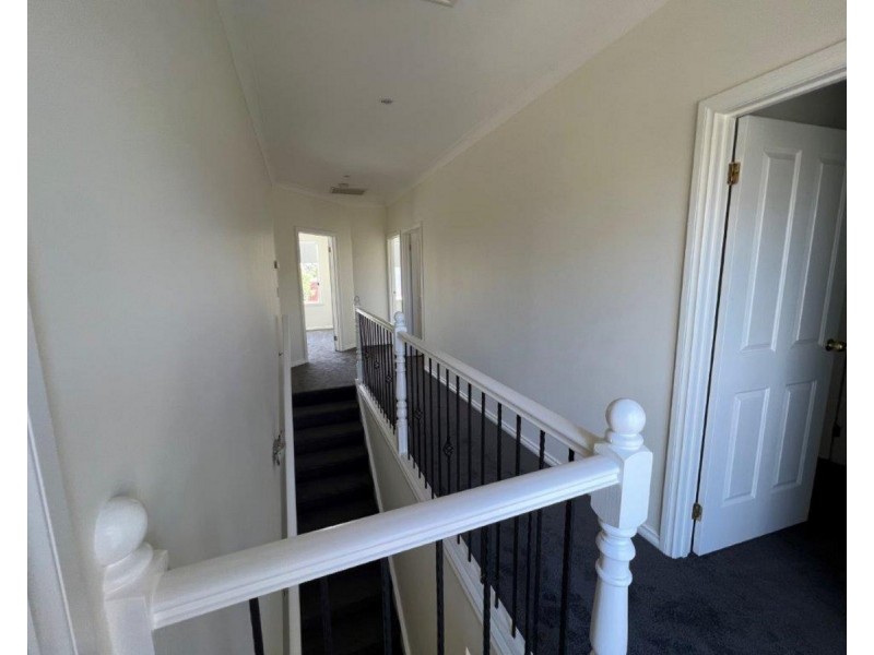 39 Hyde Park Terrace Street, Point Cook VIC 3030