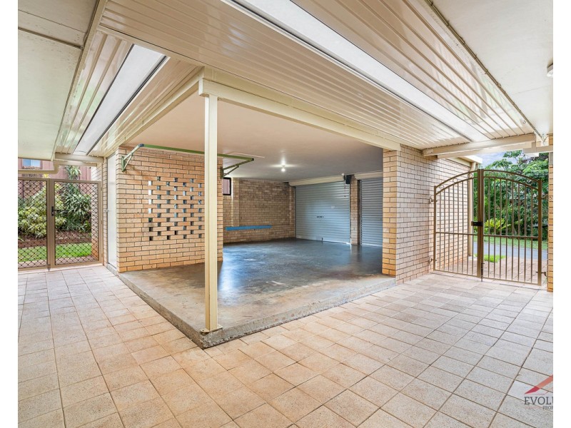 19 Sunstone Street, Manly West QLD 4179