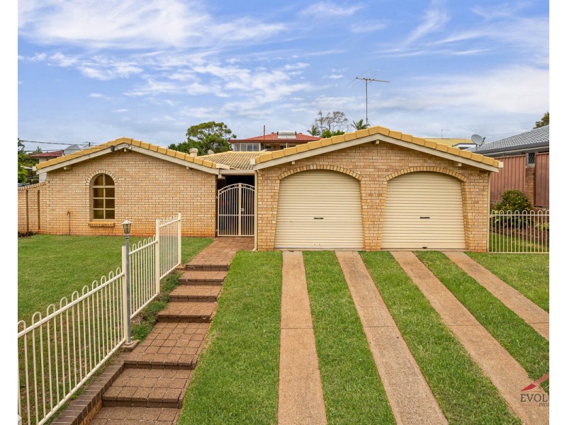 19 Sunstone Street, Manly West QLD 4179