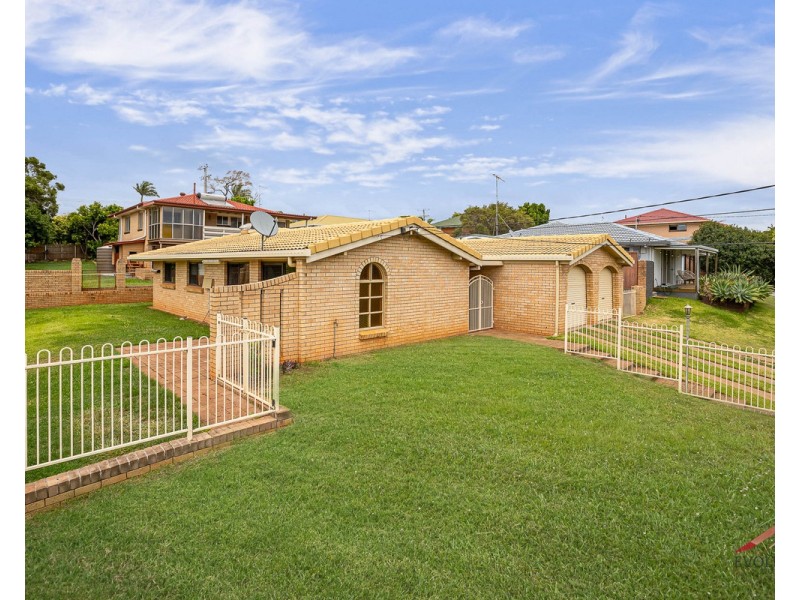 19 Sunstone Street, Manly West QLD 4179