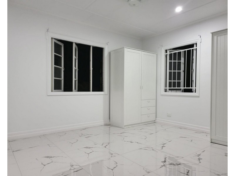 114 Days Road, Grange QLD 4051