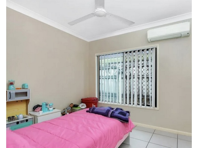 1 Redheart Close, Mount Sheridan QLD 4868