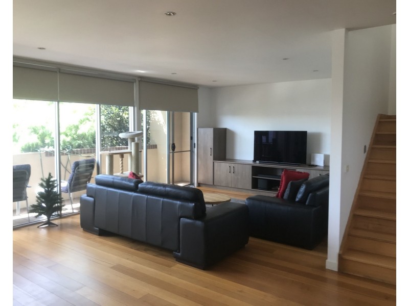 28 John Street, Seddon VIC 3011