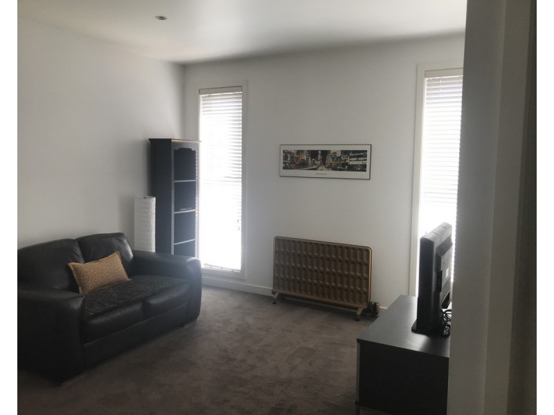 28 John Street, Seddon VIC 3011