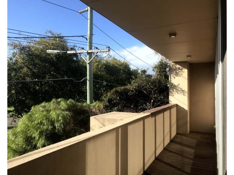 28 John Street, Seddon VIC 3011