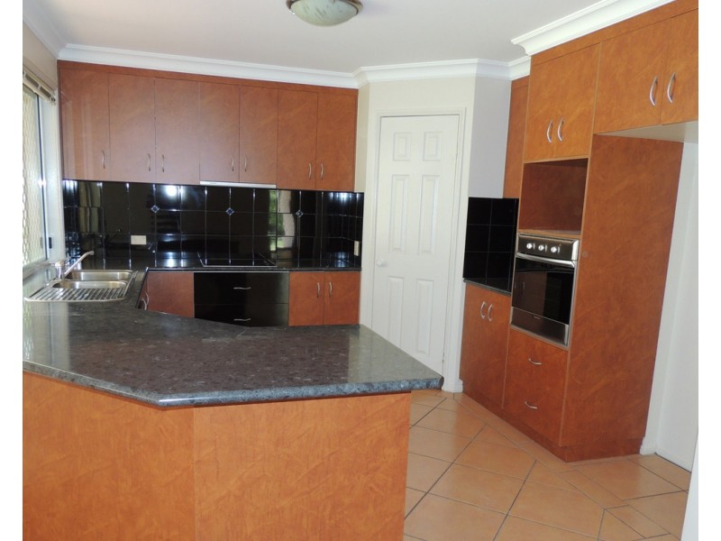 18 Wood Drive, Middle Ridge QLD 4350