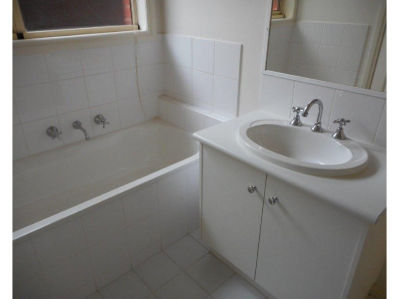 3/9-11 Gibson  Court, Altona Meadows VIC 3028