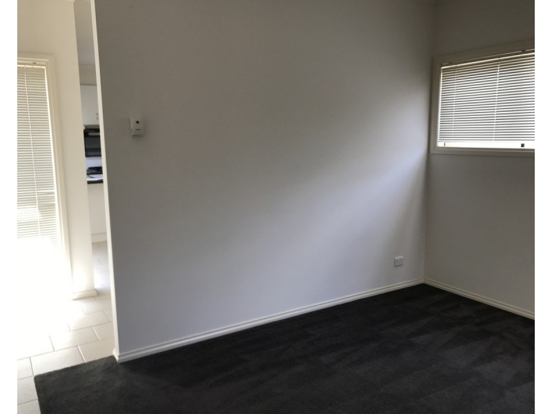 3/9-11 Gibson  Court, Altona Meadows VIC 3028