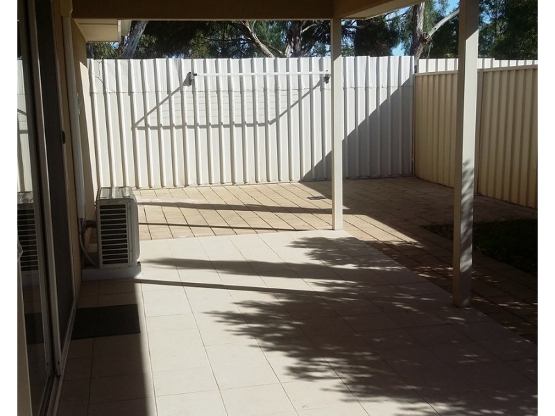 6 Glades Walk, Smithfield Plains SA 5114