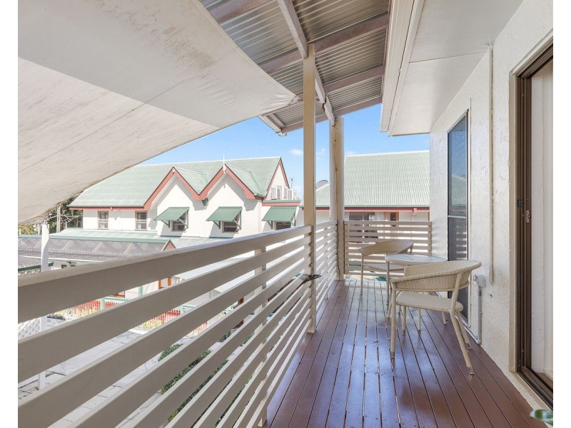 2/144 Main Street, Montville QLD 4560