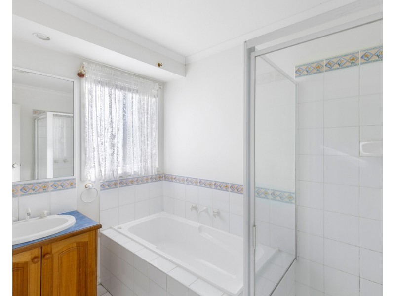 12 Picardy Court, Hoppers Crossing VIC 3029