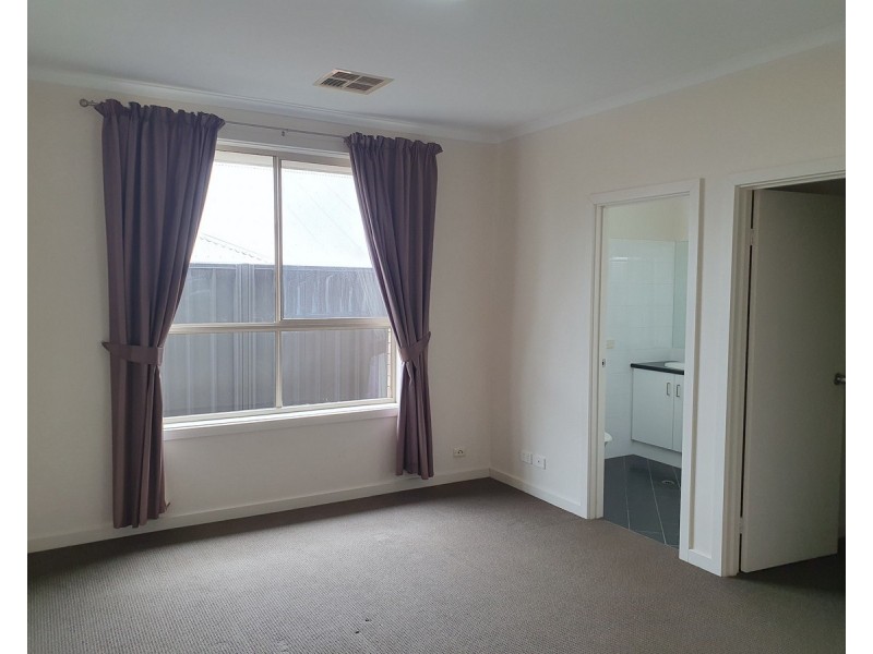 34 Green Field Street, Mount Barker SA 5251