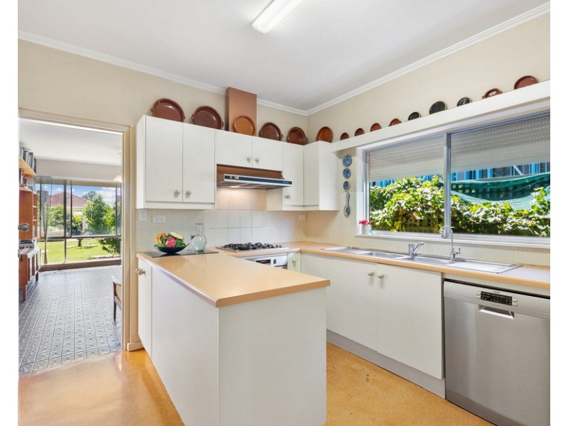 76 Flinders Parade, Flinders Park SA 5025