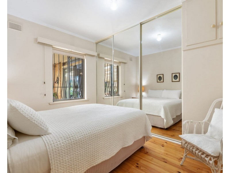 76 Flinders Parade, Flinders Park SA 5025