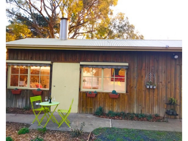 14D STUART Street, Darnum VIC 3822