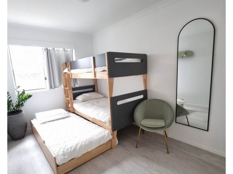 2/10 Monaco Street, Surfers Paradise QLD 4217