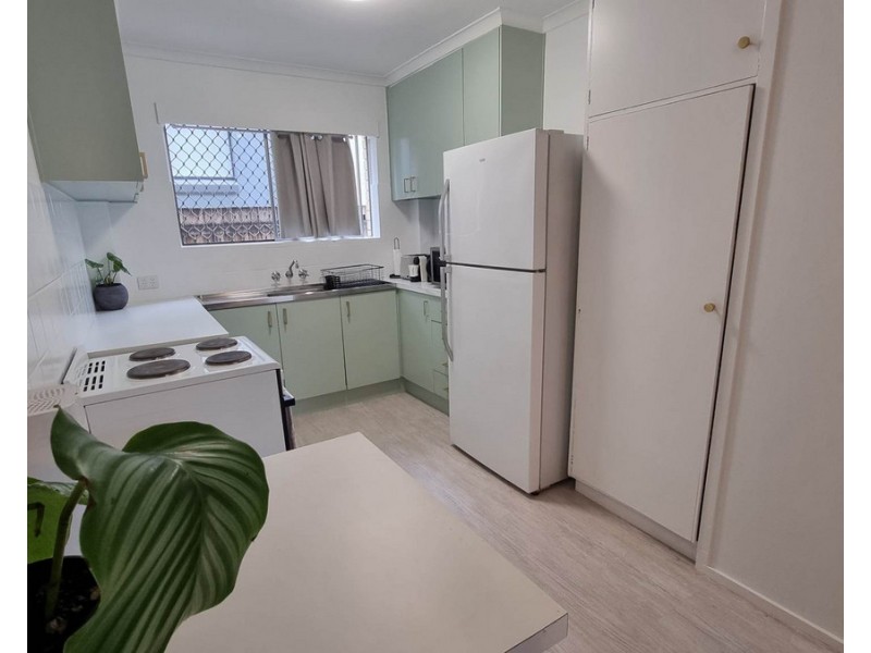 2/10 Monaco Street, Surfers Paradise QLD 4217