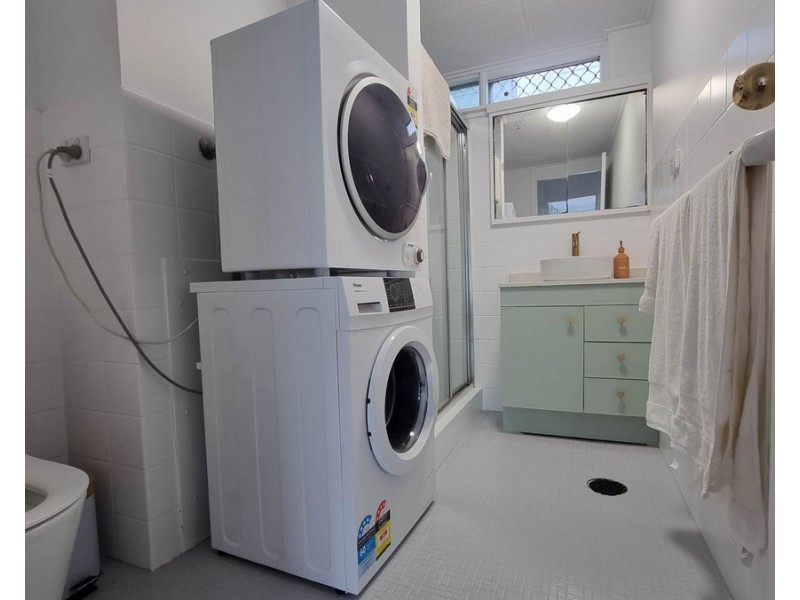 2/10 Monaco Street, Surfers Paradise QLD 4217