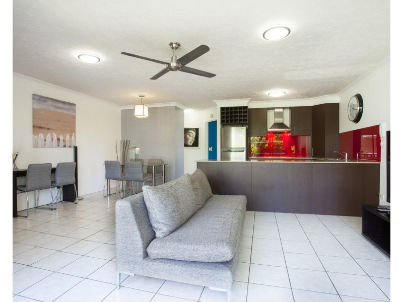 19/32-42 Beach Parade, Surfers Paradise QLD 4217