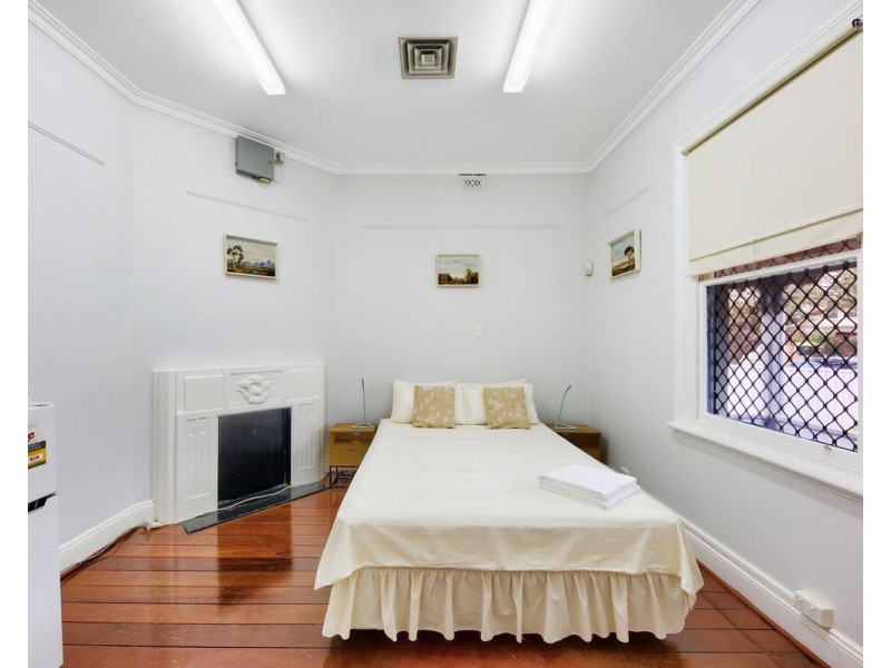 19 King William Street, Bayswater WA 6053