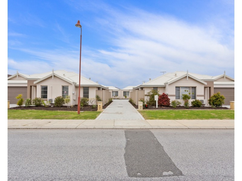 1-4/184 Boardman Road, Canning Vale WA 6155
