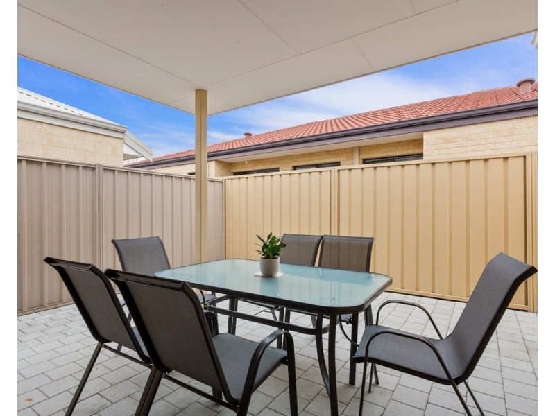 1-4/184 Boardman Road, Canning Vale WA 6155