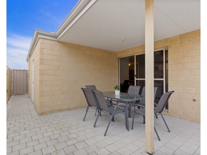 1-4/184 Boardman Road, Canning Vale WA 6155