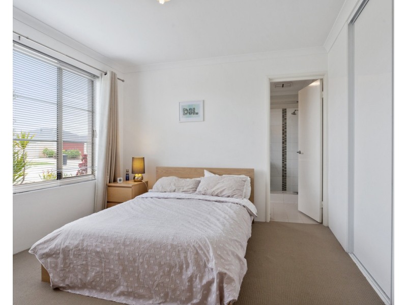 1-4/184 Boardman Road, Canning Vale WA 6155