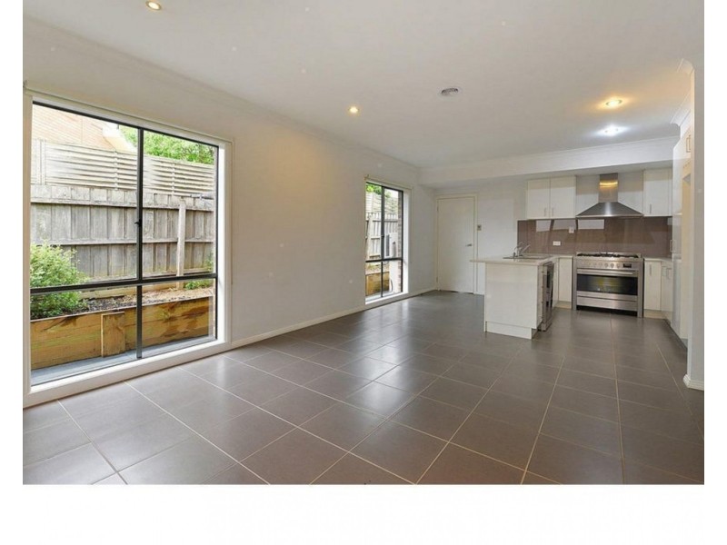 2/33 Second Avenue, Box Hill North VIC 3129