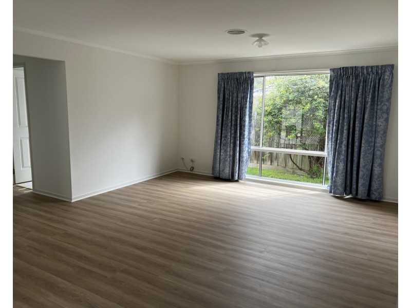 5 O’Reilly Court, Lynbrook VIC 3975