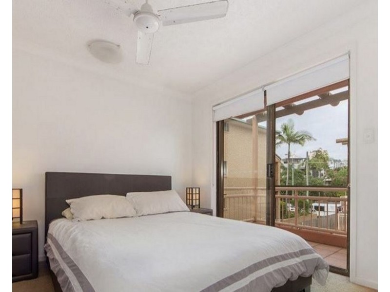 4/23 Second Avenue, Broadbeach QLD 4218