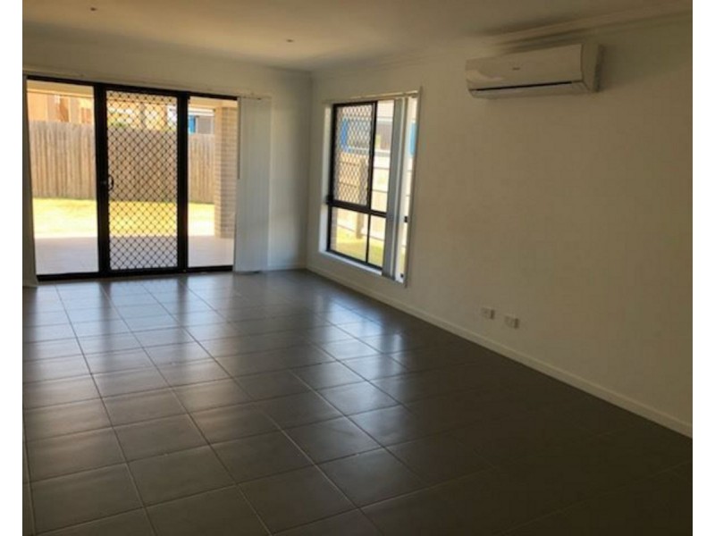 67 Bankswood Drive, Redland Bay QLD 4165