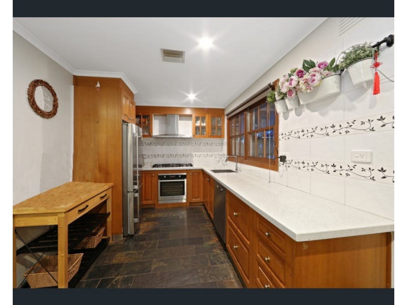 11 Pioneer Court, Rowville VIC 3178