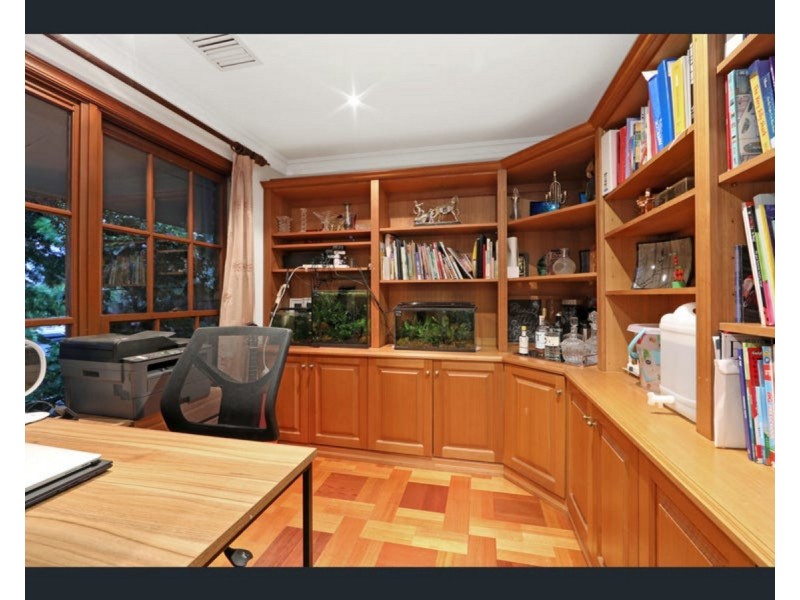 11 Pioneer Court, Rowville VIC 3178