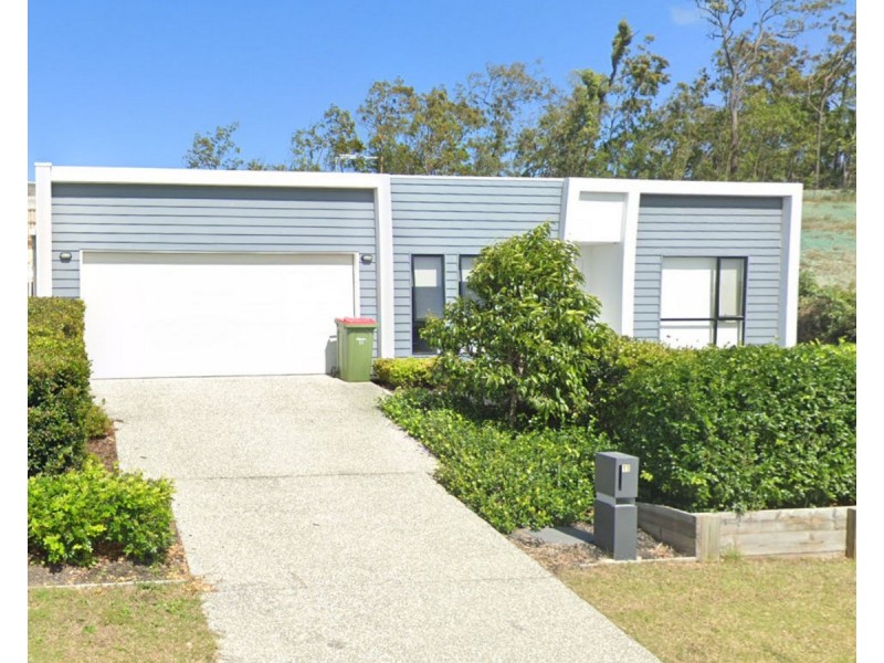 11 Pinnacle Way, Pimpama QLD 4209